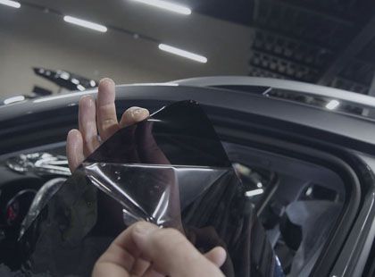 Как снять тонировку со стекла автомобиля?